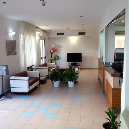 Hotel San Nazario Вараце Екстериор снимка