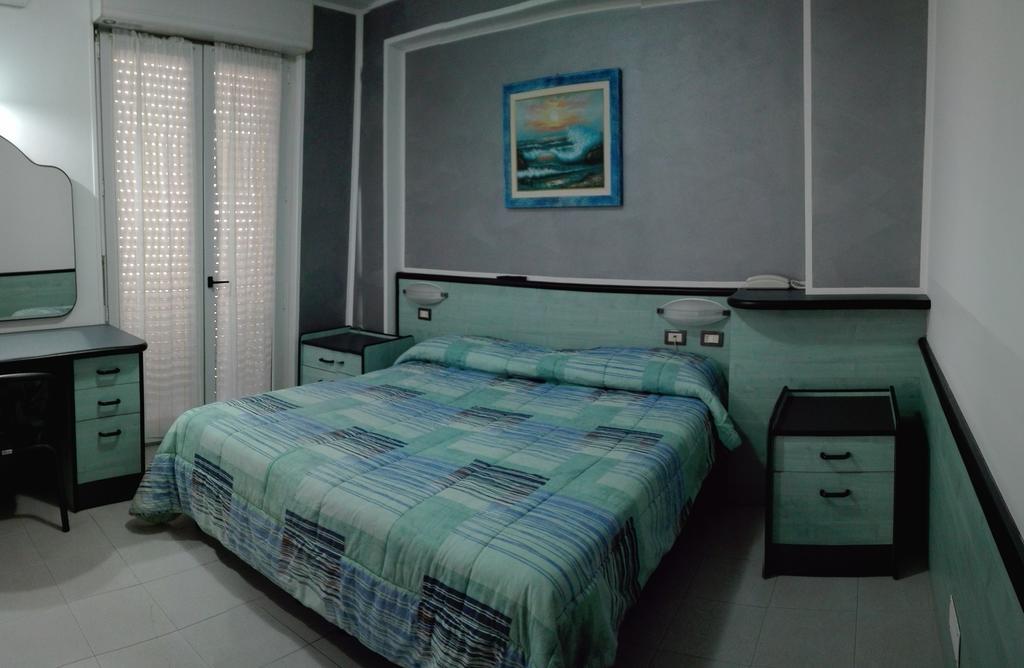 Hotel San Nazario Вараце Екстериор снимка