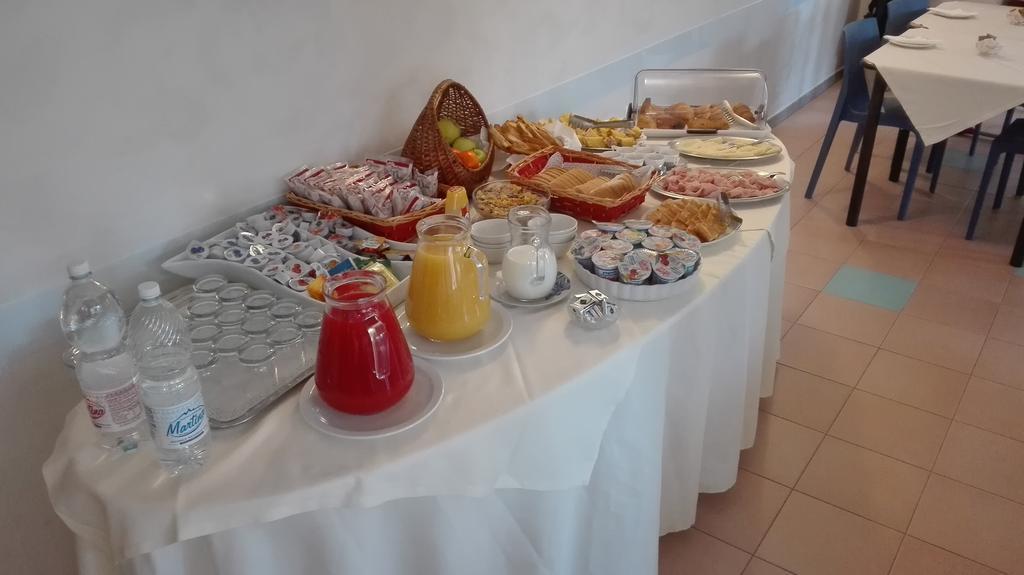 Hotel San Nazario Вараце Екстериор снимка